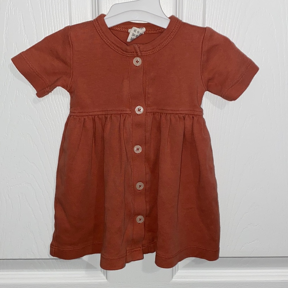 Kate Quinn dress